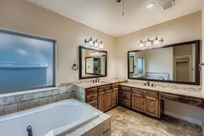 213 Western Sky Trail, Jarrell, TX 76537 - Photo 17