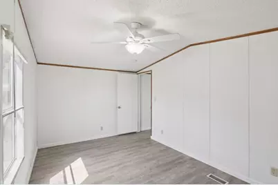 21522 Long Hill Drive, Leander, TX 78641 - Photo 15