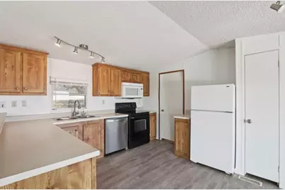 21522 Long Hill Drive, Leander, TX 78641 - Photo 9