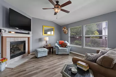 1814 Rosenborough Lane N, Round Rock, TX 78665 - Photo 3