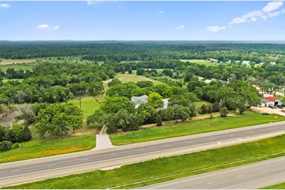 1389 Highway 290 E, Elgin, TX 78621 - Photo 13