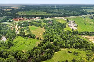 1389 Hwy 290 E, Elgin, TX 78621 - Photo 7