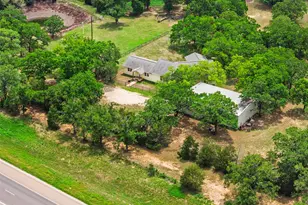 1389 Hwy 290 E, Elgin, TX 78621 - Photo 21