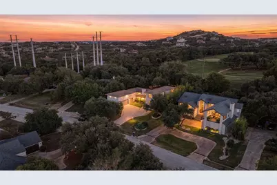220 Clubhouse Drive, Lakeway, TX 78734 - Photo 37