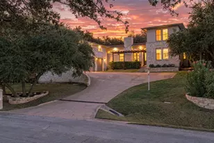 220 Clubhouse Dr, Lakeway, TX 78734 - Photo 1
