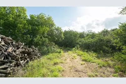 1100 Alpine Trail, San Marcos, TX 78666 - Photo 15