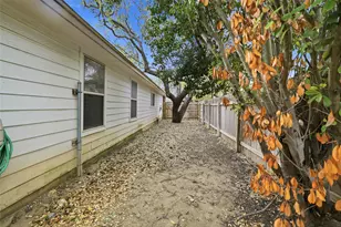 6710 Tezel Oaks, San Antonio, TX 78250 - Photo 33