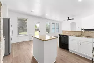 11124 Silo Valley Dr, Austin, TX 78754 - Photo 9