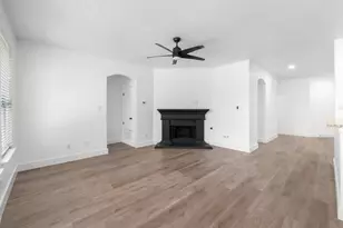 11124 Silo Valley Dr, Austin, TX 78754 - Photo 5