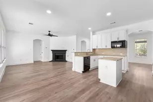11124 Silo Valley Dr, Austin, TX 78754 - Photo 13