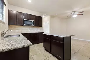 1900 Alvarado Dr, Round Rock, TX 78664 - Photo 7