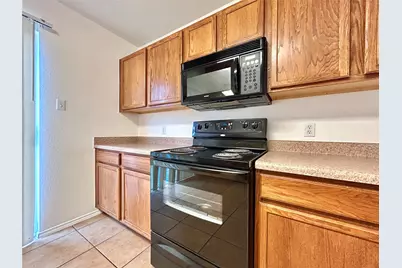 102 Adame Lane, Hutto, TX 78634 - Photo 11