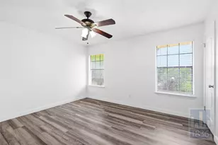 8400 Jamestown Dr, Austin, TX 78758 - Photo 13