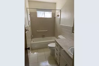 806 Merritt Drive, Lockhart, TX 78644 - Photo 9