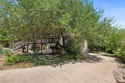 415 Hazeltine Drive, Lakeway, TX 78734 - Photo 35
