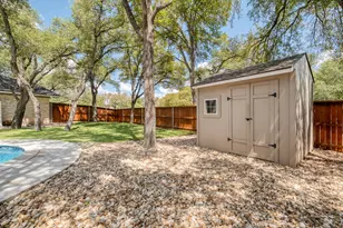 1007 Bluff Dr, Round Rock, TX 78681 - Photo 29
