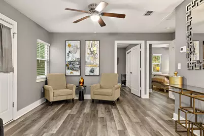 606 E 19th Street, Georgetown, TX 78626 - Photo 9