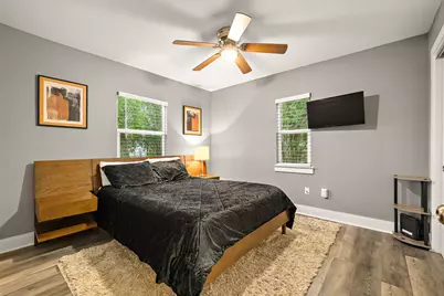 606 E 19th Street, Georgetown, TX 78626 - Photo 5