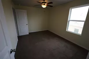 5032 Irvine Ln, Del Valle, TX 78617 - Photo 39