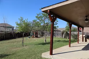 5032 Irvine Ln, Del Valle, TX 78617 - Photo 5