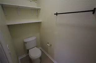 5032 Irvine Ln, Del Valle, TX 78617 - Photo 11