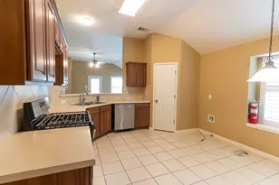 105 Remington Run, Bastrop, TX 78602 - Photo 7