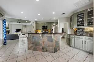 521 Lucy Ln, Horseshoe Bay, TX 78657 - Photo 11