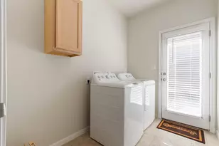 203 Mossycup Dr, San Marcos, TX 78666 - Photo 23