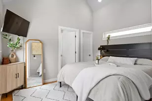 1116 Stobaugh St, Austin, TX 78757 - Photo 7