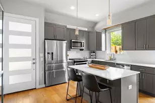 1116 Stobaugh St, Austin, TX 78757 - Photo 11