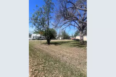Tbd SE 2nd Street, Smithville, TX 78957 - Photo 1