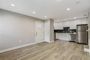 935 La Posada Dr, Austin, TX 78752 - Photo 3