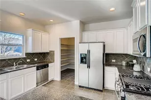 10920 Worn Sole Dr, Austin, TX 78754 - Photo 7