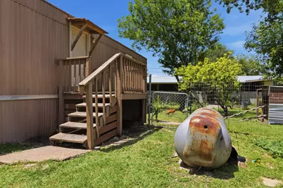 1840 Pine Street, San Marcos, TX 78666 - Photo 23