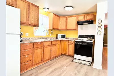 1840 Pine Street, San Marcos, TX 78666 - Photo 3