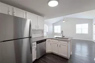 12215 Hunters Chase Dr, Austin, TX 78729 - Photo 5