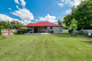 440 E Clark St, Bartlett, TX 76511 - Photo 23