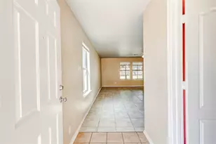 191 Beech Dr, Kyle, TX 78640 - Photo 5