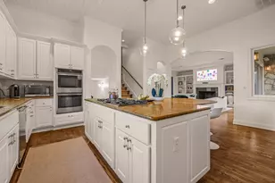 2703 McCullough St, Austin, TX 78703 - Photo 17