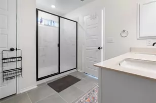 18501 Spotted Eagle Ln, Elgin, TX 78621 - Photo 27