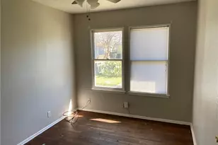 1035 Haynes St, San Marcos, TX 78666 - Photo 7