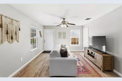 4615 Munson Street, Austin, TX 78721 - Photo 9