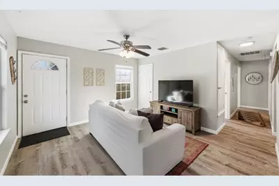 4615 Munson Street, Austin, TX 78721 - Photo 3