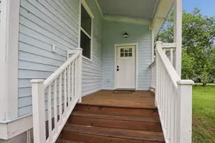 306 Rivers St, Smithville, TX 78957 - Photo 25