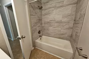 6800 Lunar Dr, Austin, TX 78745 - Photo 19