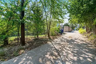 1008 E 8th St, Austin, TX 78702 - Photo 3