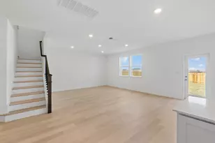 400 Sullivan Way, Elgin, TX 78621 - Photo 9