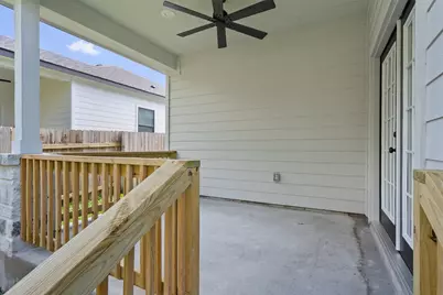 889 S Leon, Giddings, TX 78942 - Photo 19