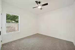 889 S Leon, Giddings, TX 78942 - Photo 25