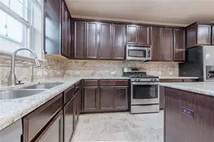 7220 Wyoming Springs Dr, Round Rock, TX 78681 - Photo 5